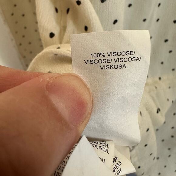 Lucky Brand Polka Dot Blouse, Small, 100% Viscose - Picture 6 of 10